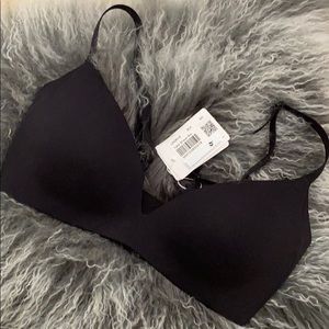 Lululemon Take Shape Bra- Black 32C NWT